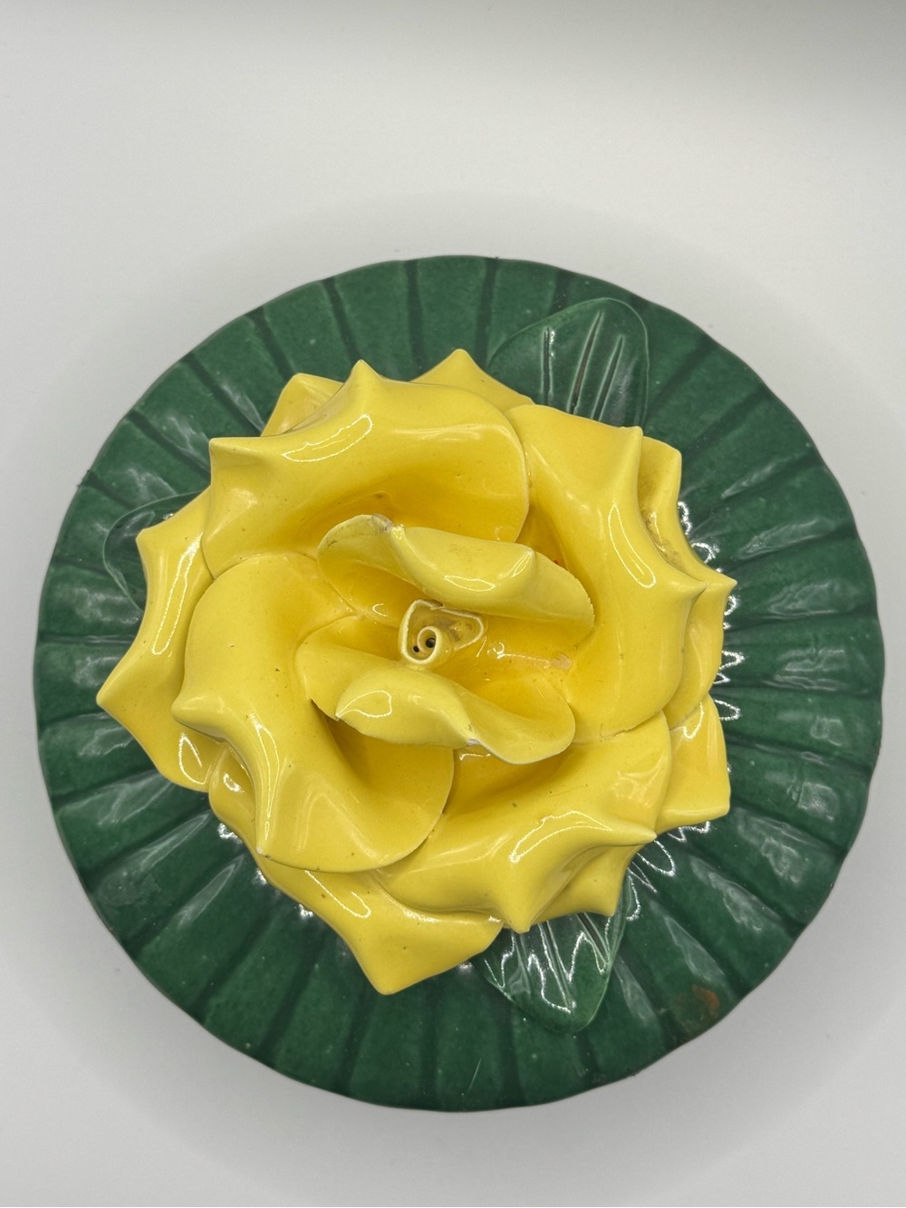 Vintage Ceramic Yellow Rose Trinket Box Jewelry Vanity Box - Picture 9 of 9